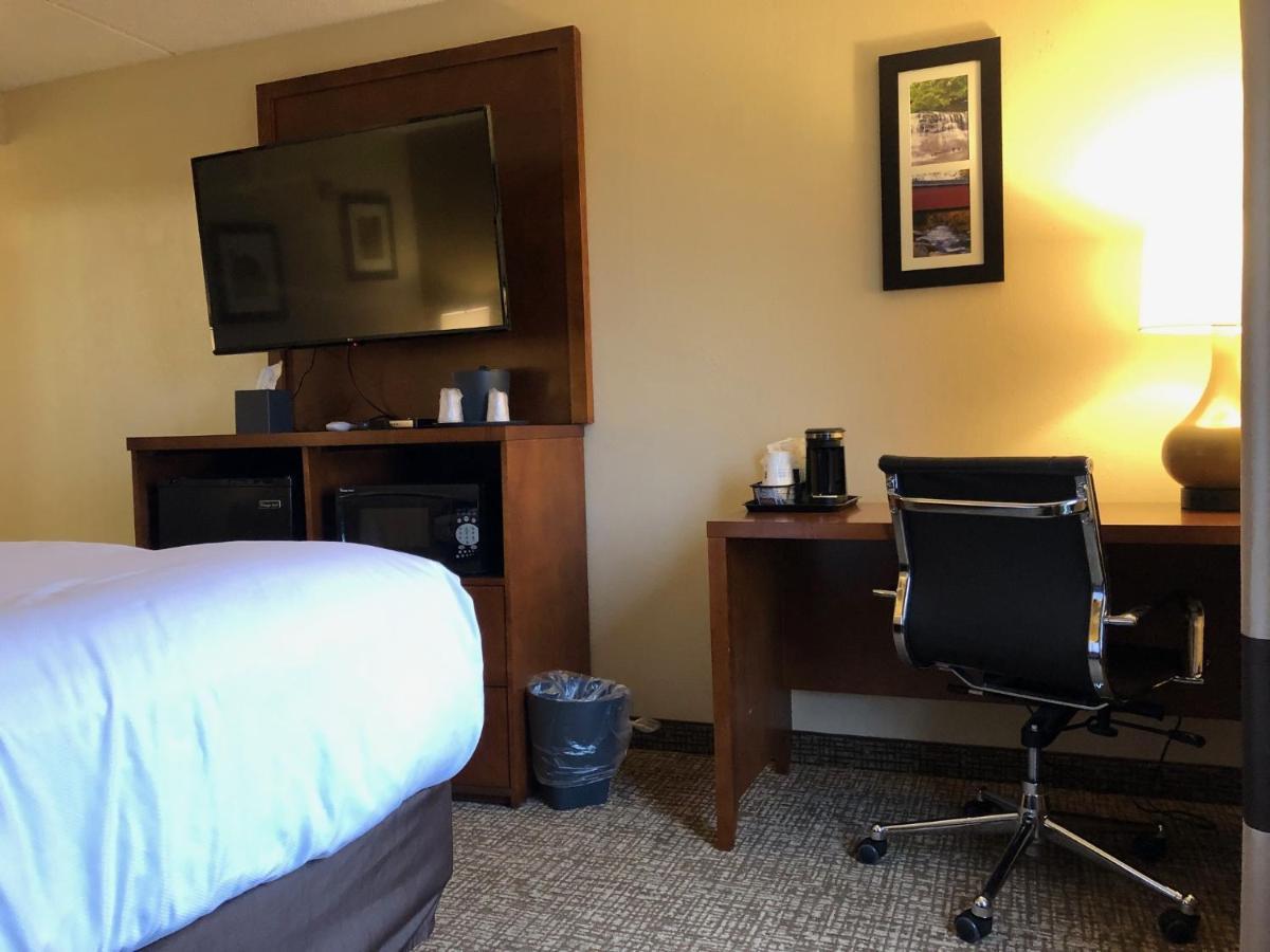 Wingate By Wyndham Grove City Esterno foto