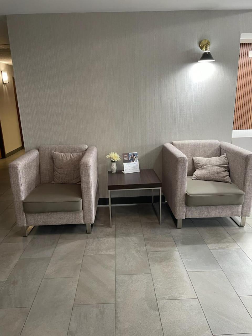 Wingate By Wyndham Grove City Esterno foto